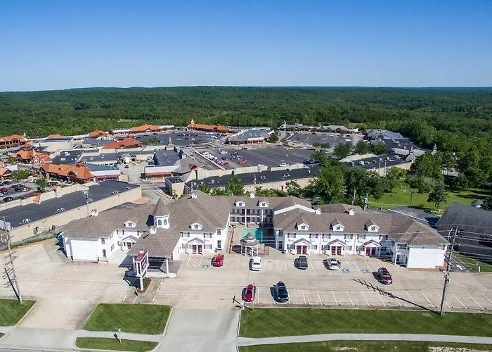 Osage Village Inn